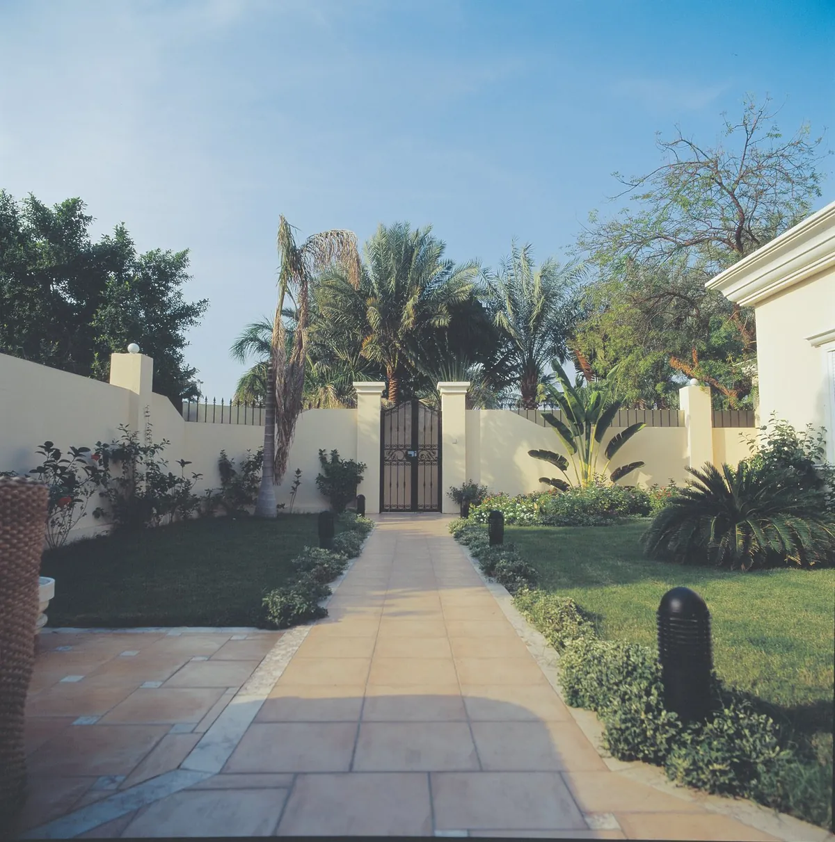Customized villa with private garden